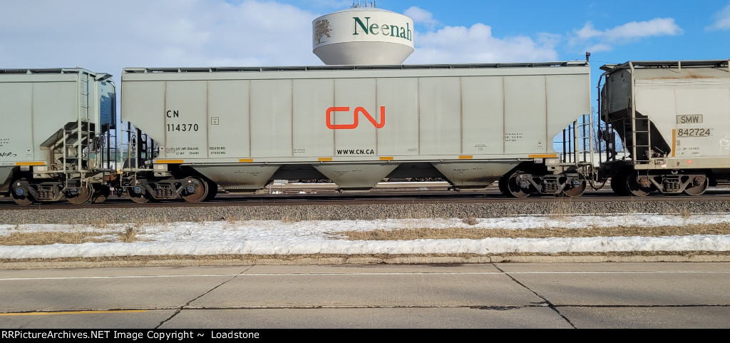 CN 114370